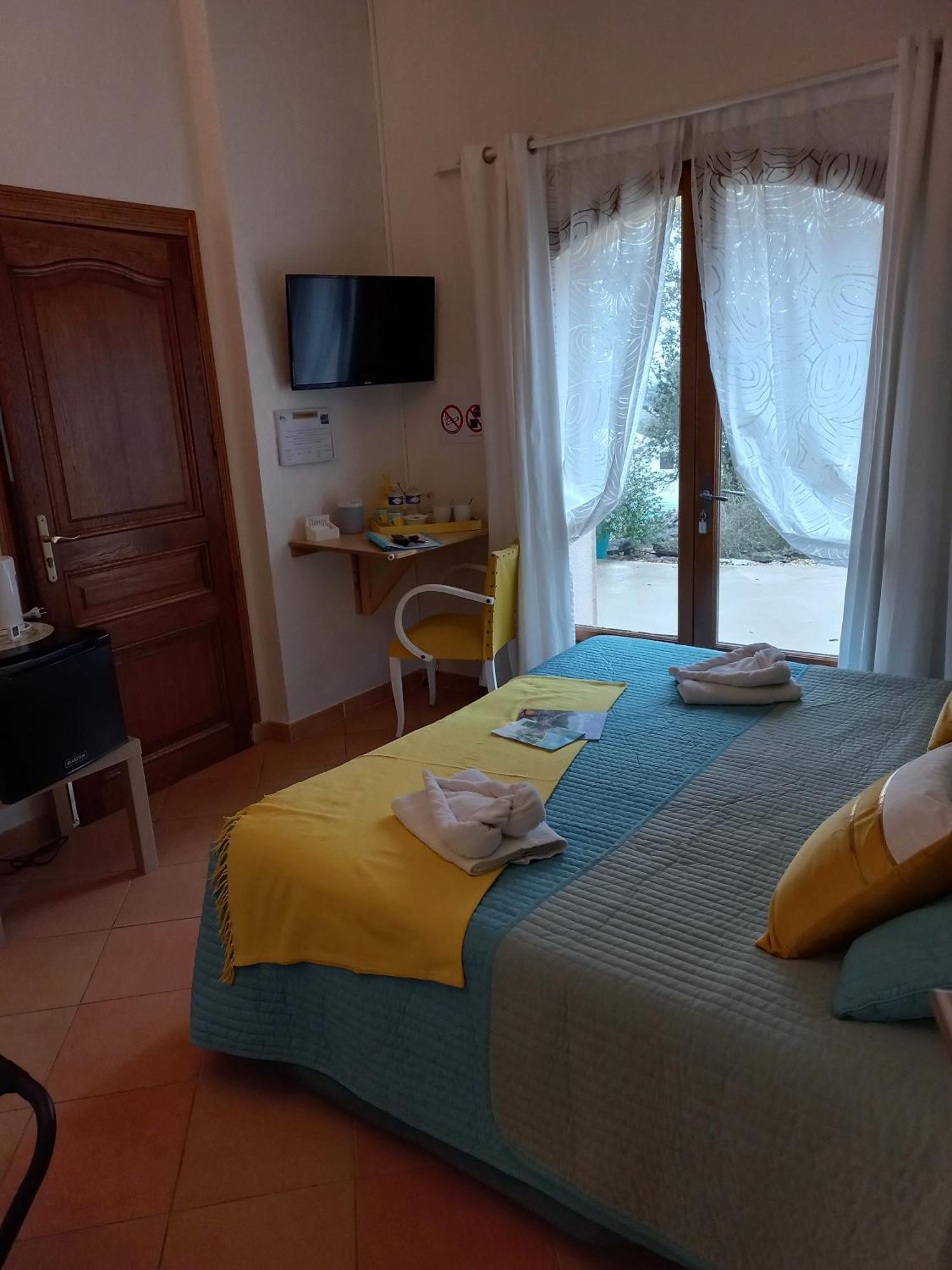 Villa Asunda B&B Spa & Sauna, Chambres D'Hotes Saint-Maximin Exterior foto